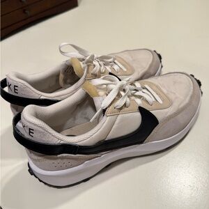 Nike Waffle Debut 9.5